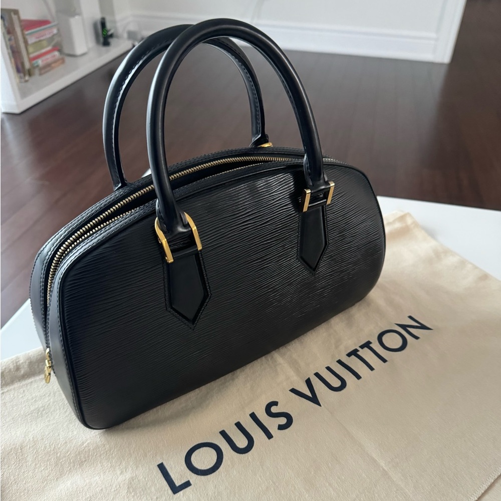 LOUIS VUITTON EPI LEATHER JASMIN AUTHENTIC
